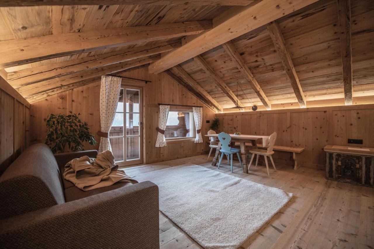 Ciasa Somuer - Sotletet Apartamento San Vigilio Di Marebbe Exterior foto